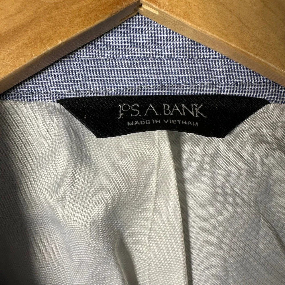 Light Blue Men's Two-Button Blazer - Classic Tailored Style